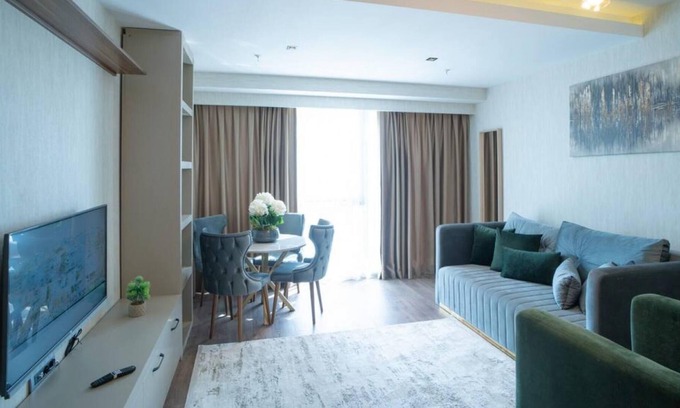 Mahmutbey Apartment | Luxurious modern suite near Mall of Istanbul