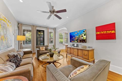 Cherry House | Luxurious Myers Park Living with Screened Porch