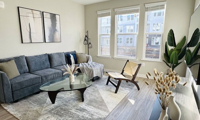 Athens Apartment | Luxurious, New Apt | Pool | Long Stays