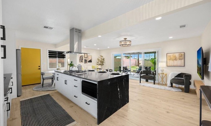 Southwest Anaheim House | Luxurious Newly Remodeled 4 bedroom Home with Large Backyard near Disneyland
