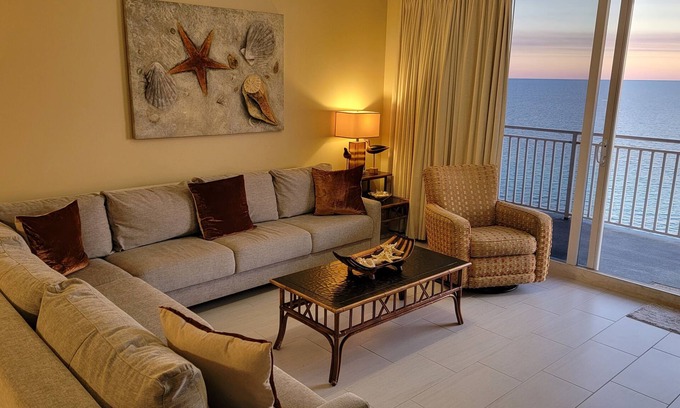 Panama City Beach Condo | Luxurious Oceanfront Large Unit: 2 Master Suites, Bunk Area, Free Beach Service