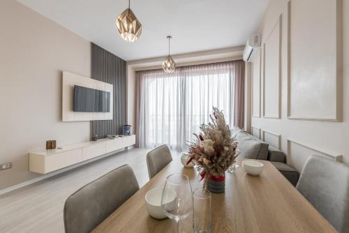 Blloku Apartment | Luxurious Panoramic Apartment