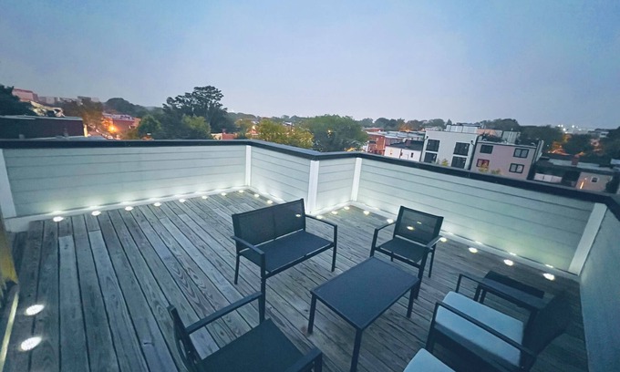 Trinidad Condo | Luxurious Penthouse Monument Rooftop Views @Capitol&H ST Corridor