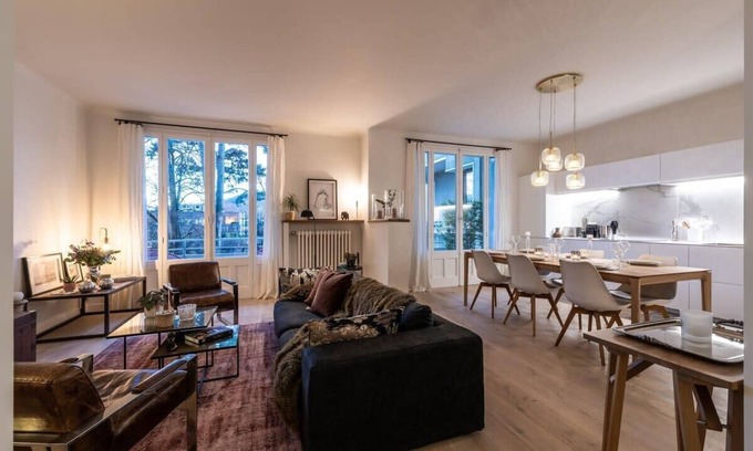 Annecy Old Town Apartment | Luxurious private garage apartment in the heart of Annecy