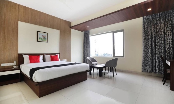 Bengaluru Hotel | Luxurious property Stay/Bangalore Bull Temple