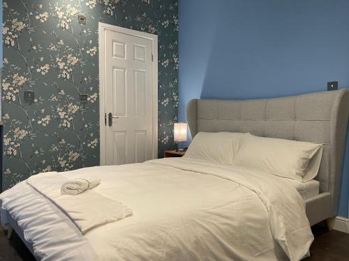 Fulham Broadway Apartment | Luxurious Restful Studio Flat, Less Than 30 Mins From Centre!