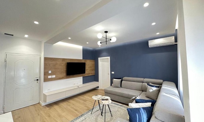 Durres Apartment | Luxurious seaside apartment