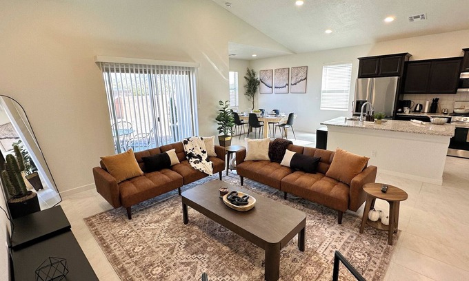 Santa Fe House | Luxurious Southwestern Escape – Near Santa Fe’s Top Attractions!