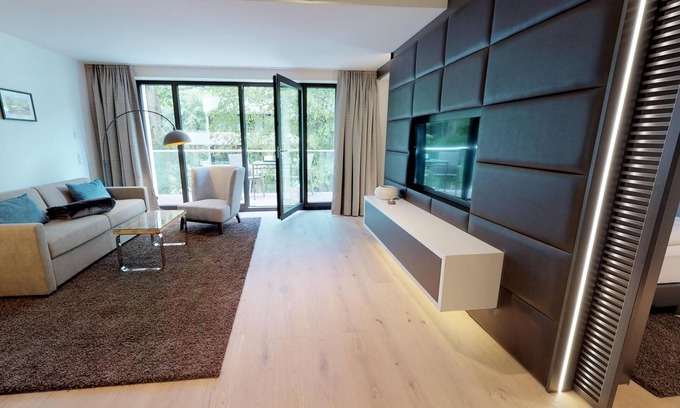 Timmendorfer Strand Apartment | Luxurious vacation apartment with sauna and balcony. Dogs welcome & very close to the beach!