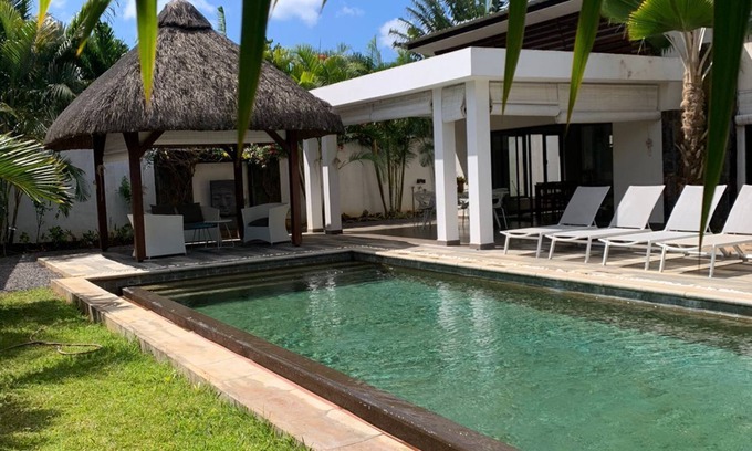 Calebasses Villa | Luxurious Villa, 3 bedrooms - center of Grand Baie, swimming pool