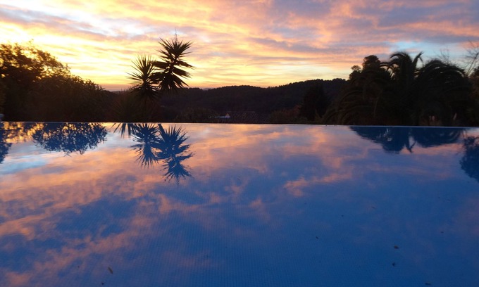 La Grand-Chile Villa | LUXURIOUS VILLA A/C. GORGEOUS SEA & GREENERY VIEW . HUGE POOL. NOT OVERLOOKED