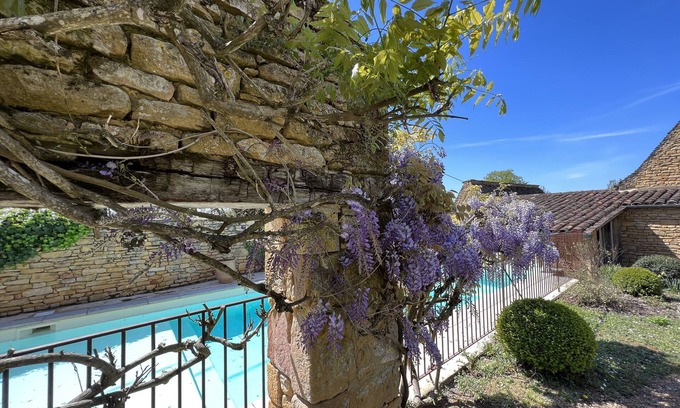 Saint-Genies Villa | Luxurious villa-all comfort- 4 to 5 persons