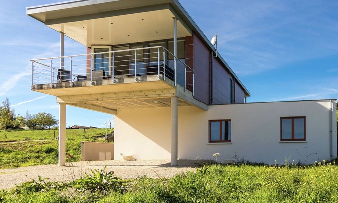 Limeyrat Villa | Luxurious Villa in Limeyrat France with private pool