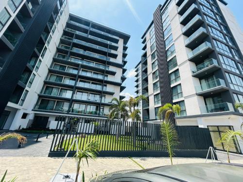 Roman Ridge Apartment | Luxury 1 bedroom at Nova