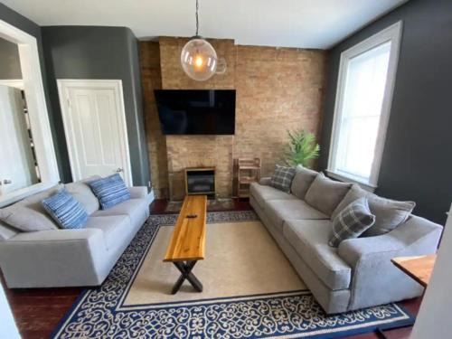 Downtown Cincinnati Apartment | Luxury 1 Bedroom Loft in Heart of Over the Rhine!