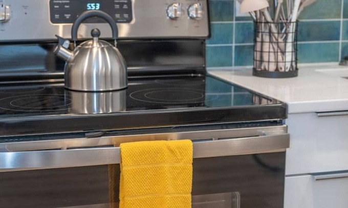 Diamond Hill House | Luxury 1BR Condo: OPEN Pool + Prime Location