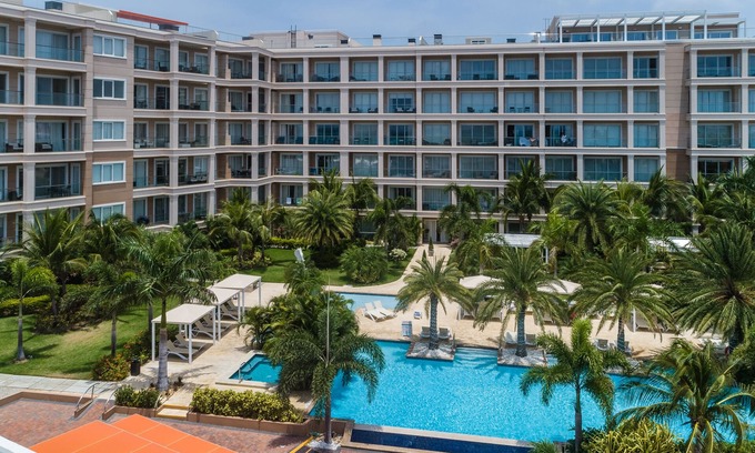 Oranjestad-West Condo | Luxury 2 Bdr, 2.5 bath ground floor LEVENT condo on Eagle Beach