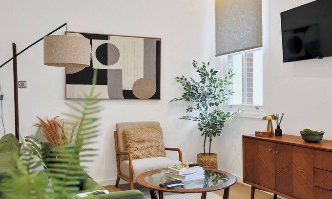 Abingdon Apartment | Luxury 2-Bed, 2-Bath Apartment in Kensington – Perfect for a Stylish Stay