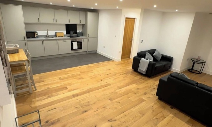Winterbourne House | Luxury 2 bed bungalow