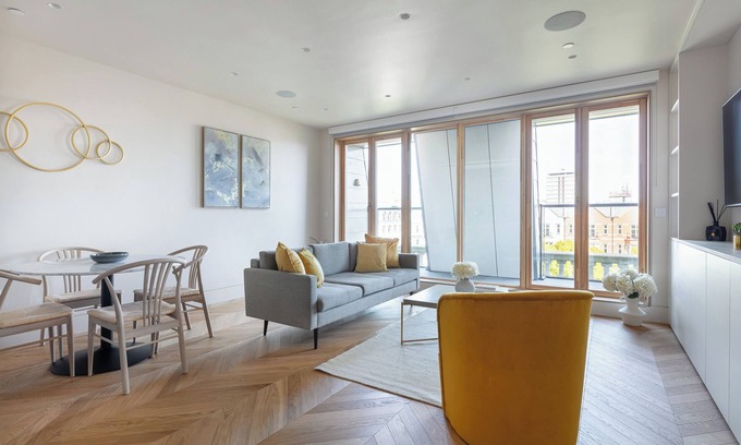 Soho Apartment | Luxury 2 Bed Heart of Soho/Oxford Circus/Piccadilly/Carnaby St