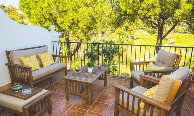 Benahavis House | Luxury 2 bed with Amazing Golf Views - Marbella