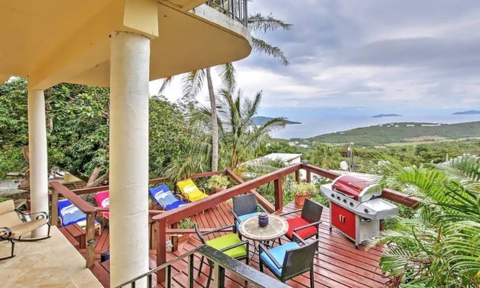 Rosendal House | Luxury 2 Bedroom On-suites, Exceptional Views! "Pictures don't do it justice"