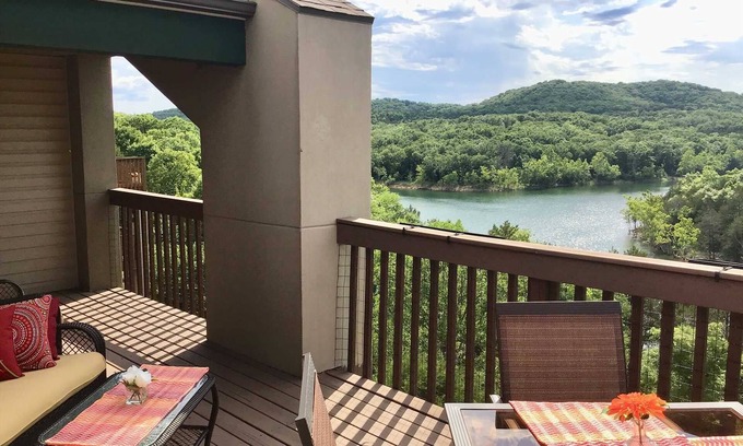 Indian Point Condo | Luxury 2 Bedroom SDC Condo - Smalll Pets-Close to Silver Dollar City, Incredible Views! | 9-6