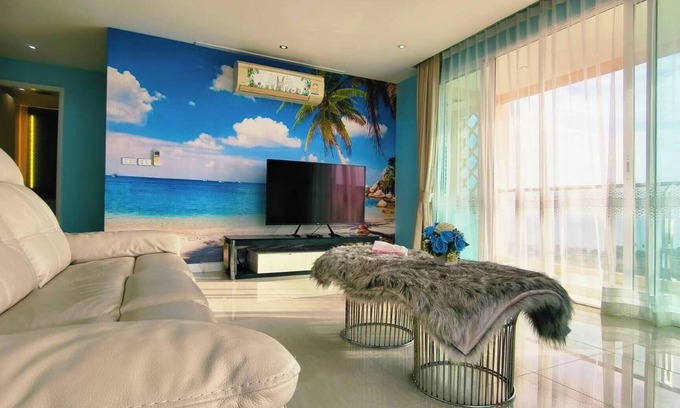 Jomtien Apartment | Luxury 2-Bedroom Sea View Escape