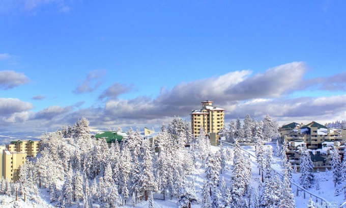 Tahoe Village Condo | Luxury 2 BR-Private lift to Heavenly—Discounted! Feb 24-March 2, 2024 ONLY!