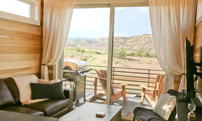 Escalante Apartment | Luxury 2 BR Tiny Home | Grand Staircase Views