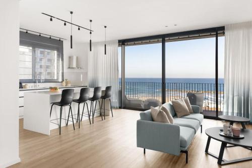 Tel Aviv Promenade Apartment | Luxury 2BD Beach Apartment 525