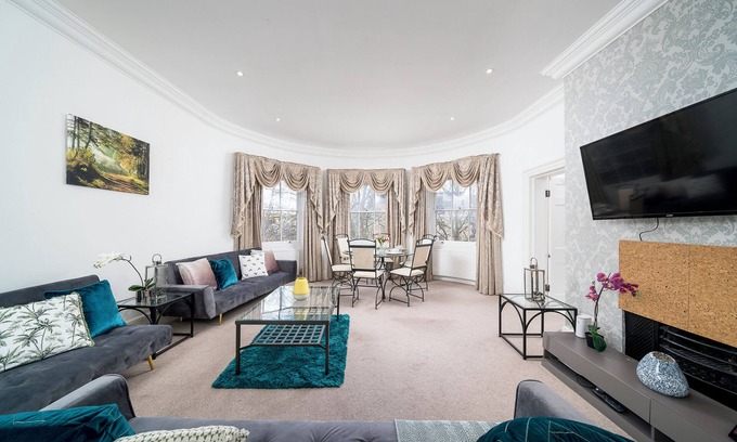 Canary Wharf Apartment | Luxury 2bed by 02 Arena & Excel with Free Parking