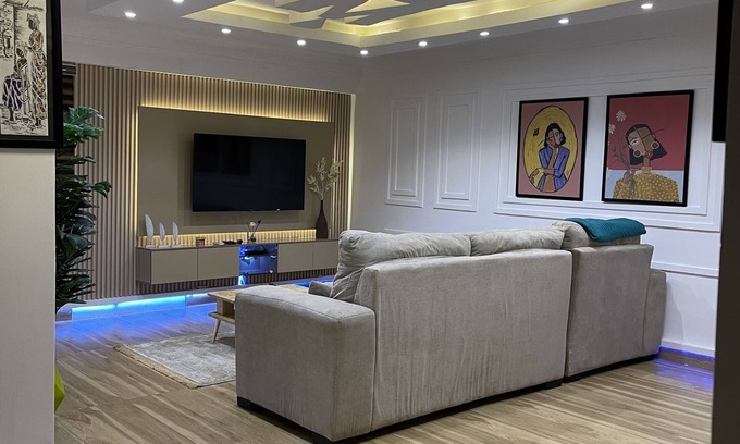 Wuse 2 Apartment | Luxury 2bedroom in Wuse 2, Abuja. Netflix, Kid-friendly, 247 Electricity & Wi-FI