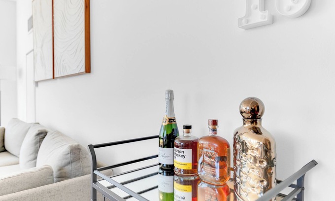 Hell's Kitchen Apartment | Luxury 2BR/2BA Apartment with Stunning NYC Skyline Views