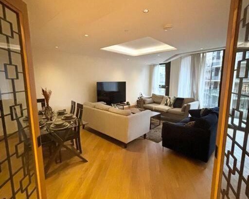 Vincent Square Apartment | Luxury 2BR Apt at C House Near Buckingham Palace