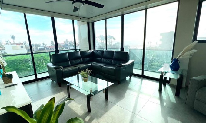 Reforma Apartment | Luxury 2BR Condo Rosarito (E)