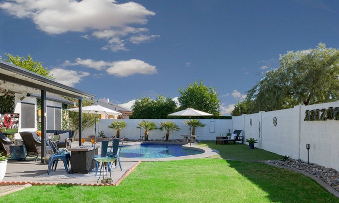 Glendale House | Luxury 3-Bedroom Home with Pool Near Stadium-Perfect for Game Weekends