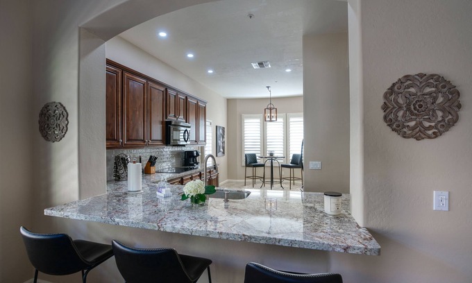 Talon Retreat House | Luxury 3 bedroom in gated Grayhawk community
