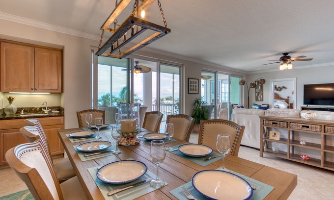 Islamorada Condo | ☀️Luxury 3 BR Remodeled! Ocean View PoolSpa, MarinaBikes Boat Slip Tennis/Pickle