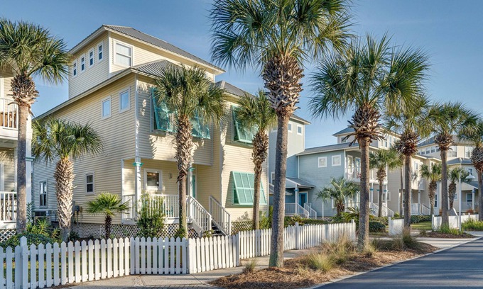 Miramar Beach House | Luxury 3 floor Beach House w/private beach access