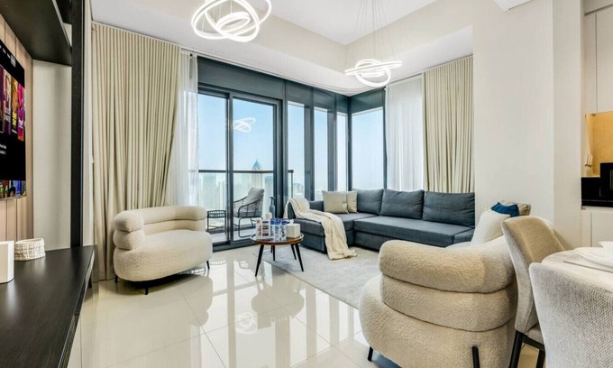 Sheikh Zayed Road Apartment | Luxury 3BR Aykon: High Floor w/Spectacular Views