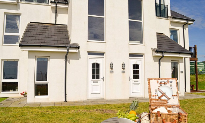 Portpatrick Apartment | Luxury 4 Bed apartment with sea view