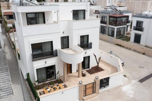 Turgutreis Villa | Luxury 4 Bedroom Villa with Private Pool 200m to Beach - Yeni Dünya Bodrum