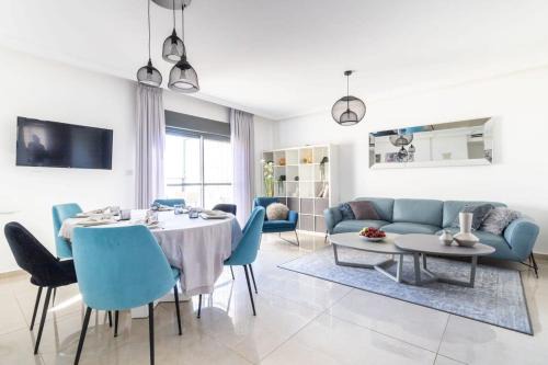 Jerusalem Apartment | Luxury 4 Bedroom With Amazing View In Ramat Sharet Bayt Vegan