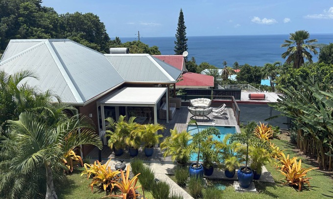 Bouillante House | Luxury 4* house - sea view/tropical garden - facing ilet Pigeon & réserve Cousteau