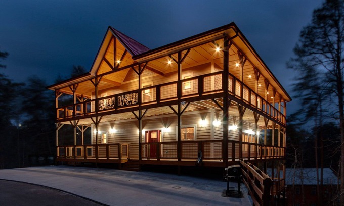 Pigeon Forge Cabin | Luxury 4 Master Suites ♦ Location ♦Theater ♦ Hot Tub ♦ Ping Pong ♦ Firepit ♦ EVC