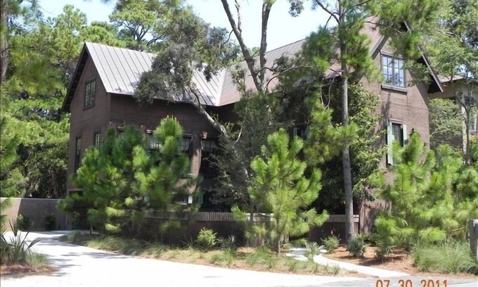 Kiawah Island House | Luxury 4BR Home,Award Winning Enclave, Walk to Beach, Elevator, Dogs Ok,