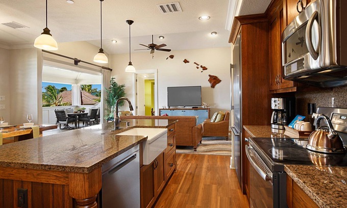 Bayview Condo | Luxury 4BR Penthouse at the Villas at Poipu Kai