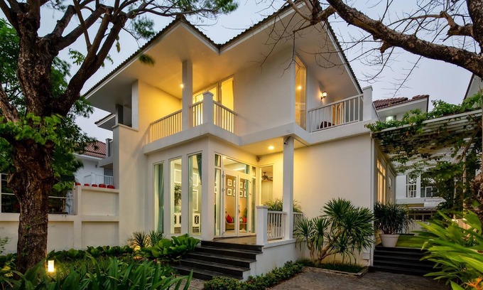 Son Tra Villa | Luxury 4BR & Pool - Ochic Villa Han River Side - Dragon Bridge Danang City