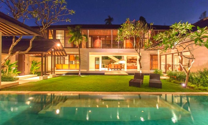 Seminyak Villa | Luxury 4BR Private Pool Villa #Z1